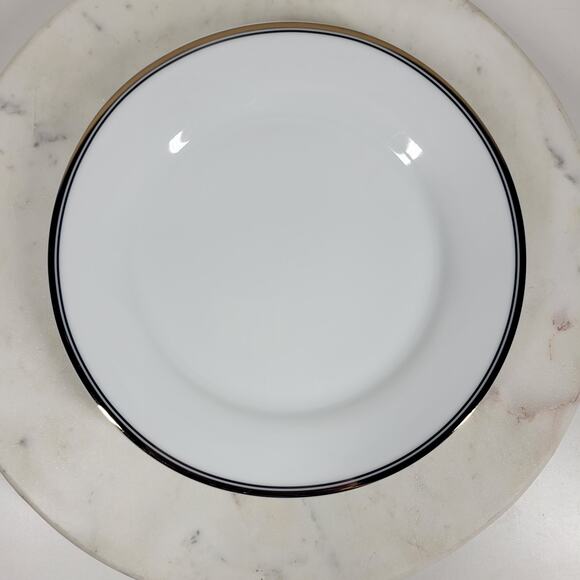 Williams Sonoma Open Kitchen Salad Plate 9" Gold Trim Porcelain 2-Pc Dinnerware - Picture 2 of 15